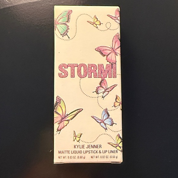 Kylie Cosmetics Stormi Matte Lipstick & Lip Liner - Picture 1 of 2